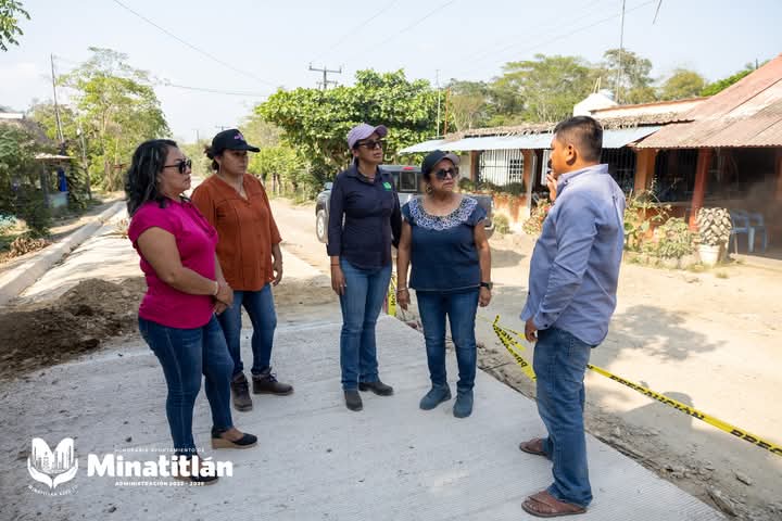 Carmen Medel Palma Supervisa Avances en la Pavimentación del Camino El Chiflido hacia El Rubio y El&nbsp;Valedor